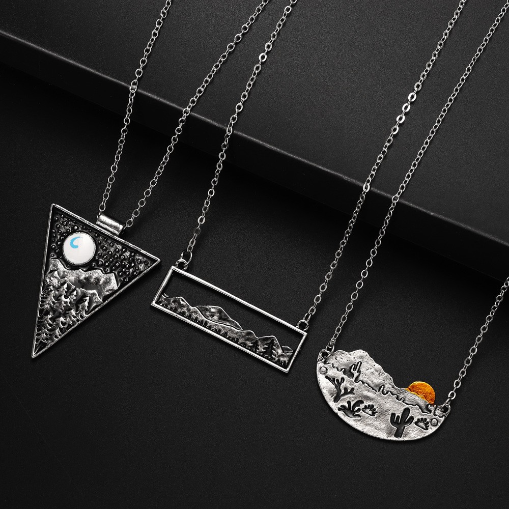 New Mountain Range Pine Trees  - Travel Accessories Wholesale recensione e prezzo