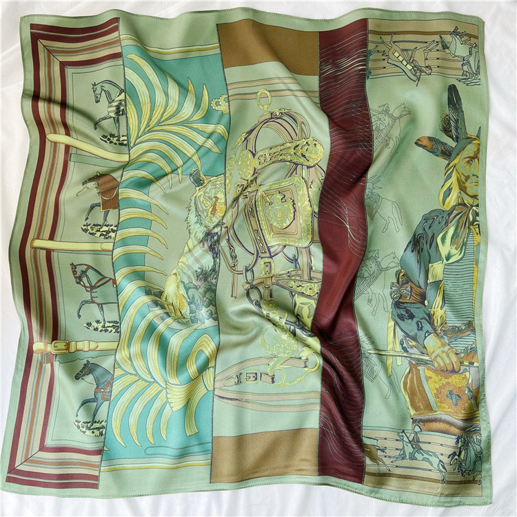 Foulard in Seta Verde 65CM, Sc - Travel Accessories Designer recensione e prezzo